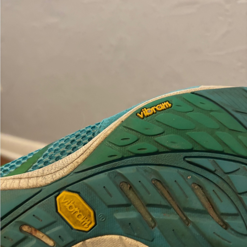 Merrell Turquoise and Cream Athletic Shoes - Picture 3 of 8